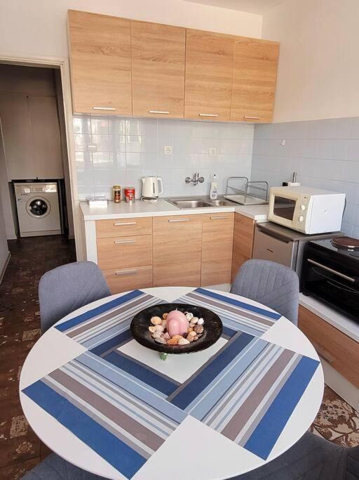 Plovdiv Top Center 2 Bdrm Apartment, 5Min From Central Square & Garden, Free Parking 외부 사진