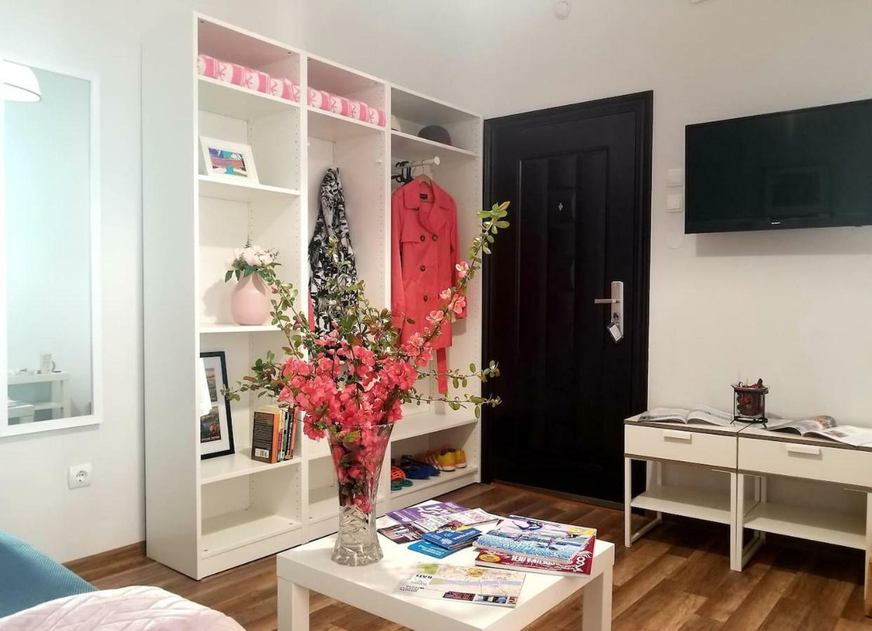 Plovdiv Top Center 2 Bdrm Apartment, 5Min From Central Square & Garden, Free Parking 외부 사진